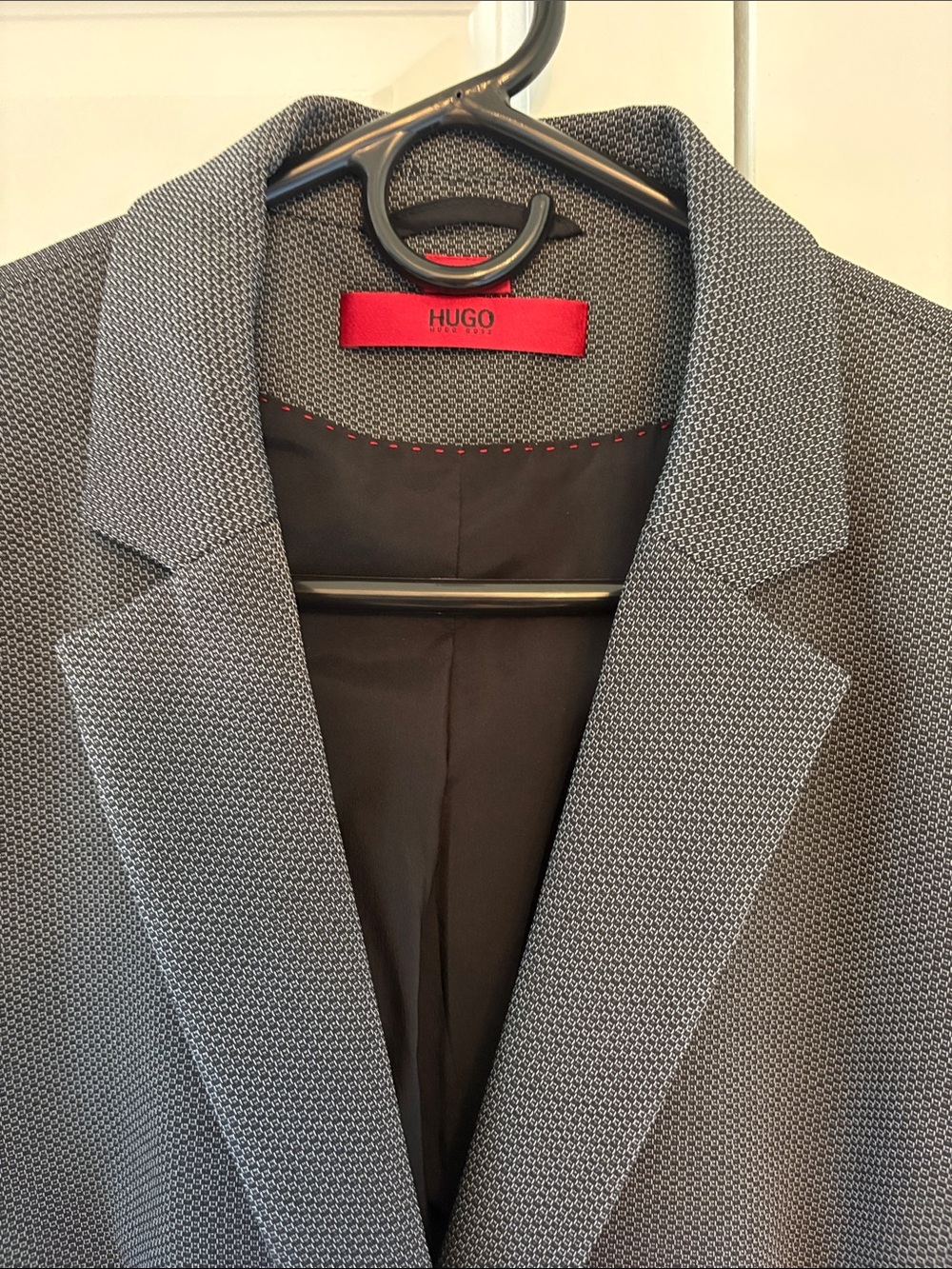 HUGO Women's Gray Textured Two-Button Blazer - Picture 2 of 4